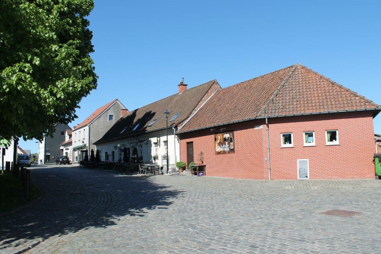 Vakantiewoning Leberg Brakel Buitenkant foto